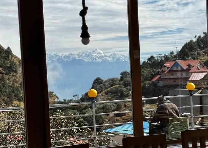 Kalinchowk Tripura Resort