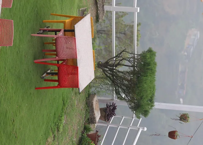 Hotel Indrawoti And Resort